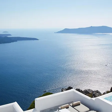 Villa Sleeps 7 With Pool And Air Con