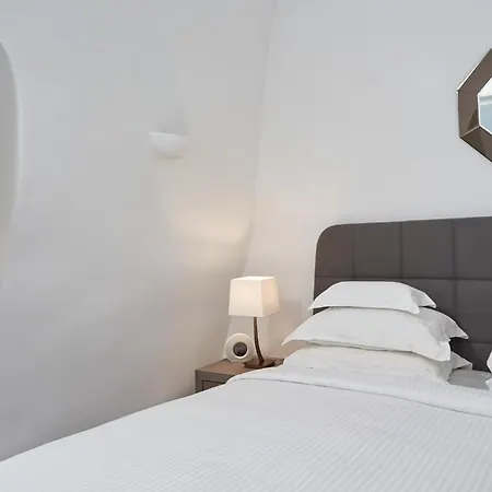 Villa Sleeps 7 With Pool And Air Con *