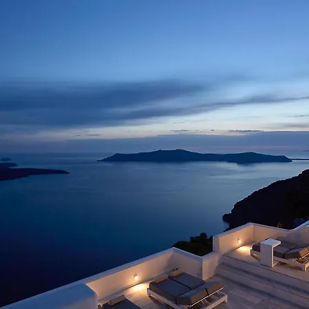 Sleeps 7 With Pool And Air Con