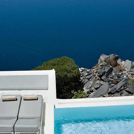 Sleeps 7 With Pool And Air Con